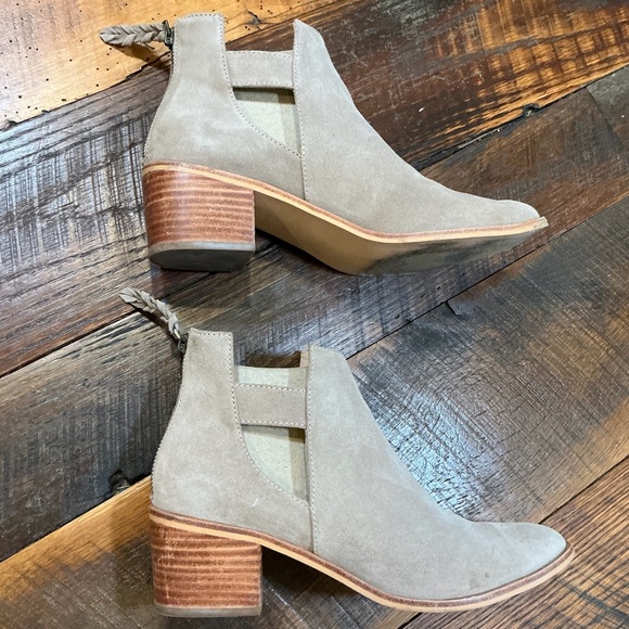 ABLE Women’s Gobal Gamboa Cutout Suede Boots Taupe Size 9 – Braided Back Zip - Picture 3 of 9